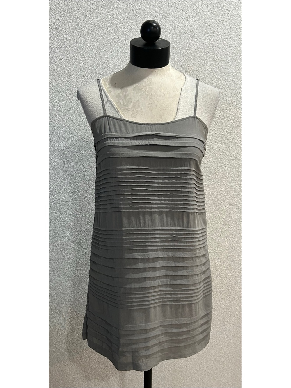 Joie Cami Dress Women’s Size Medium 100% Silk Gray Tiered Sleeveless Minimalist